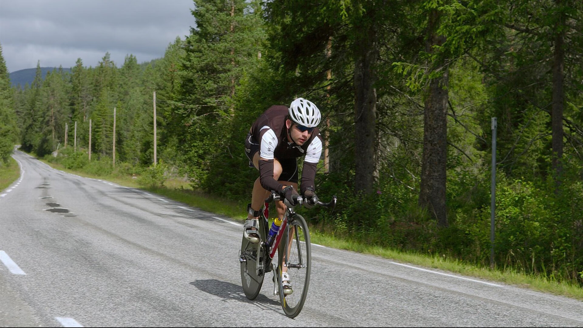 电竞游戏公平竞技机制构建与玩家体验提升的综合策略,电竞比赛机制